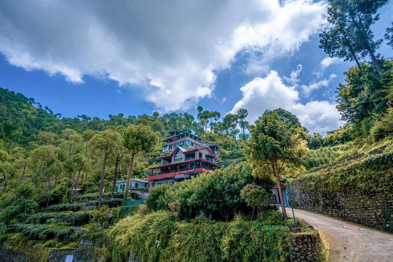 Stayvista At Cecil Cottages With Barbeque, Hill View 卡绍利 外观 照片