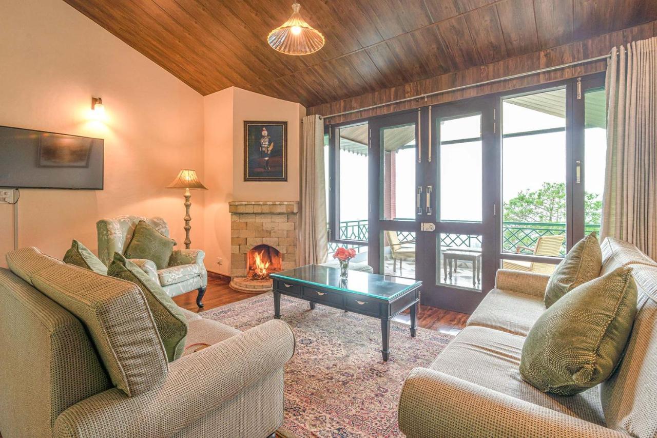 Stayvista At Cecil Cottages With Barbeque, Hill View 卡绍利 外观 照片