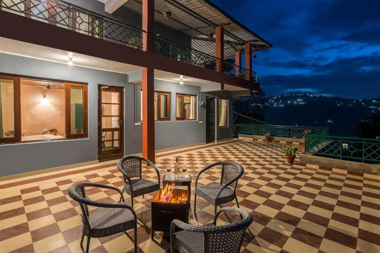 Stayvista At Cecil Cottages With Barbeque, Hill View 卡绍利 外观 照片