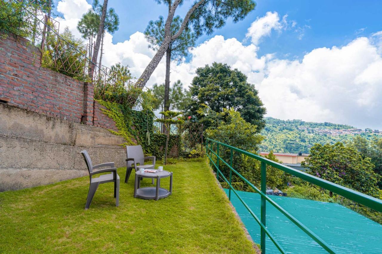 Stayvista At Cecil Cottages With Barbeque, Hill View 卡绍利 外观 照片