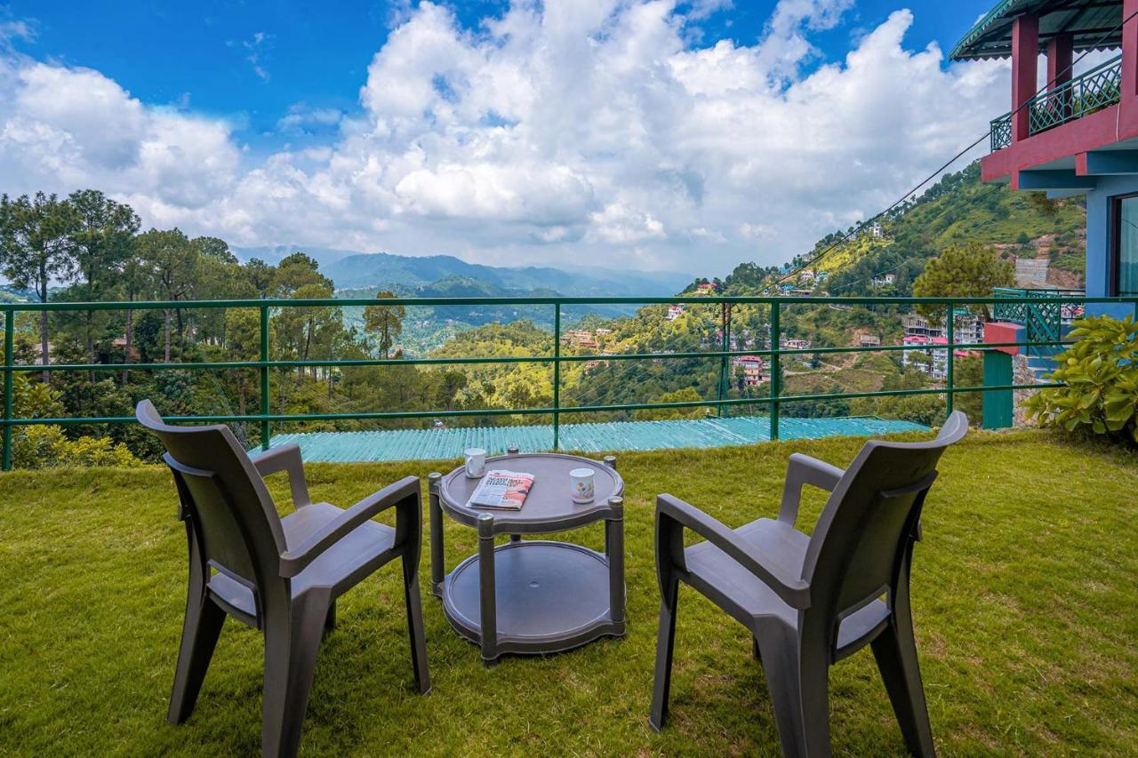 Stayvista At Cecil Cottages With Barbeque, Hill View 卡绍利 外观 照片