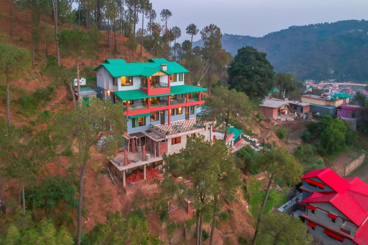 Stayvista At Cecil Cottages With Barbeque, Hill View 卡绍利 外观 照片