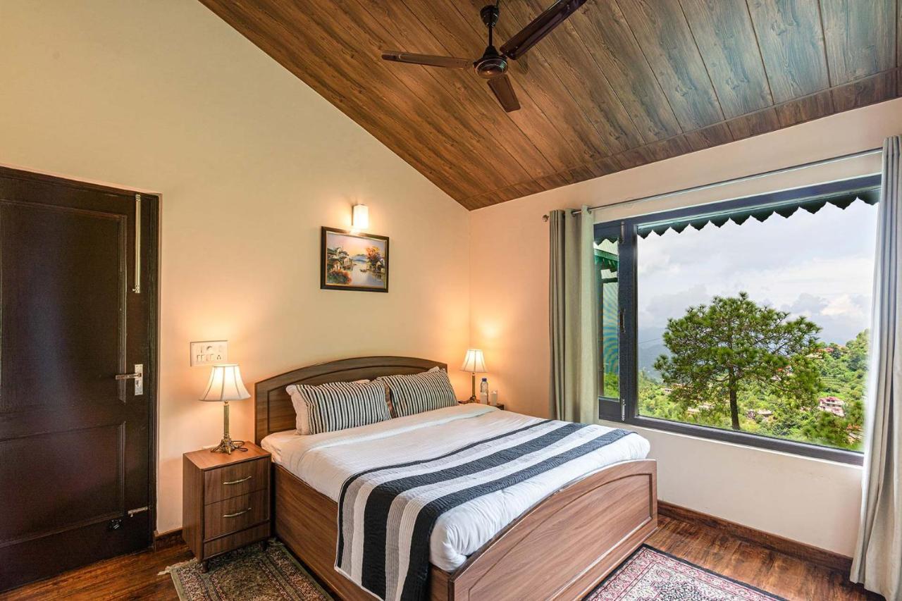 Stayvista At Cecil Cottages With Barbeque, Hill View 卡绍利 外观 照片