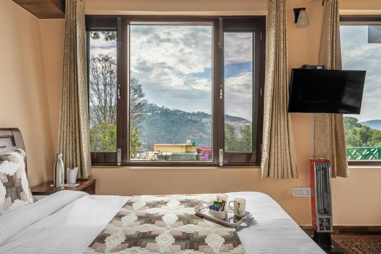 Stayvista At Cecil Cottages With Barbeque, Hill View 卡绍利 外观 照片
